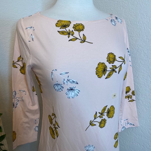 🆕Ann Taylor 3/4 sleeves top - Picture 9 of 9